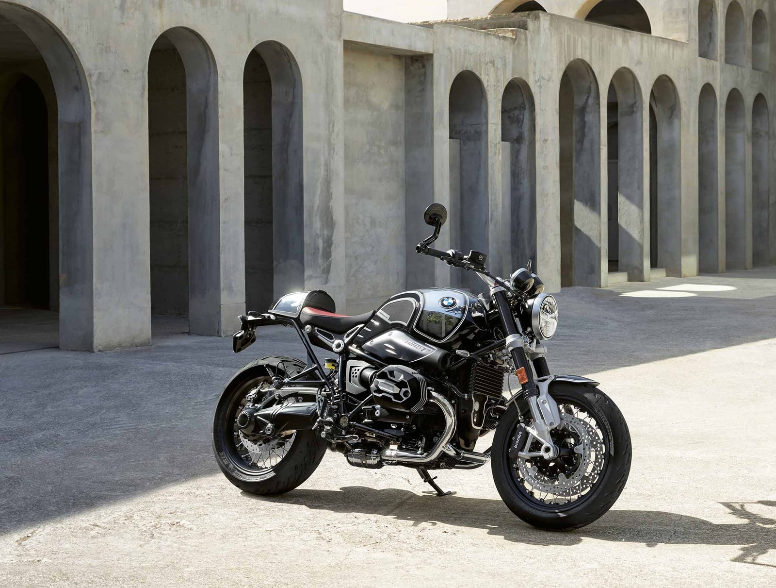 Bmw R Ninet And R Year Edition Launched At A Price Of Rs Lakh Torquexpert